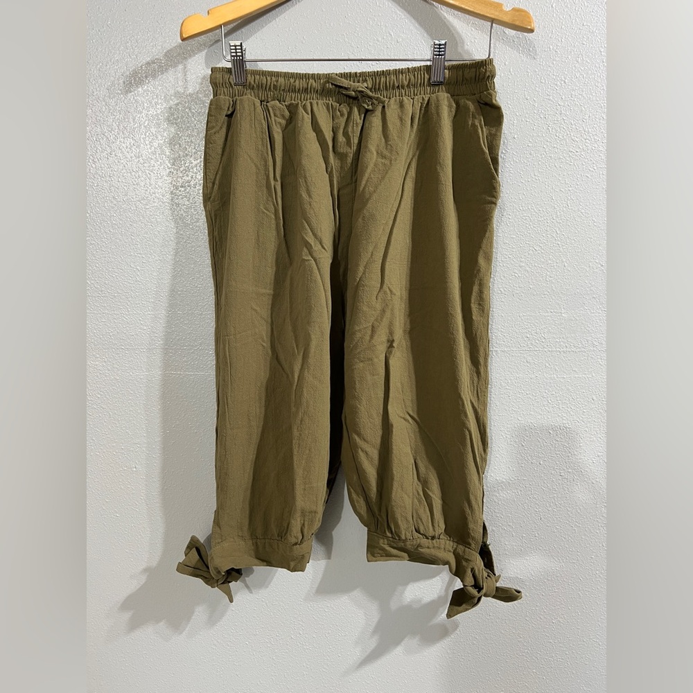 Womens Olive Green Casual Pants L pirate style capri